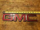 123122158 Gmc Nameplate Tailgate Emblem