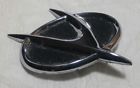 1336389 Studebaker Lark Grille Emblem