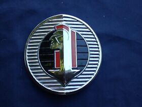 507091 1942 Pontiac Grille Ornament Emblem Nos Hood