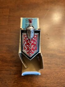 338573 1973-1975 Monte Carlo Header Emblem Nos Oem
