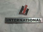 2754149-r1 International Scout Ii Travelall Tailgate Emblem And Fender