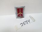 559986 559984 559985 Gm Oldsmobile Custom Cruiser Grill Emblem