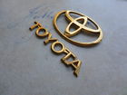 75447-ac010 Toyota Avalon Factory Rear Trunk Gold Emblem Decorative Logo Decal