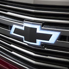 84138215 Chevrolet New Chevy Suburban Tahoe Oem Illuminated Black Bowtie Emblem