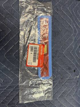 75722-tz5-a20 Acura Emblem Rear Mdx