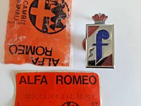 105.03.61.210.00 Alfa Romeo 105.03.61.210.00/01 Pinninfarina Body Side Emblem Genuine