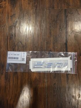 51-14-5-a0c-8a7 Bmw 2024-2025 Oem Genuine 530i Nameplate