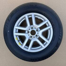 S003251023 Bmw 2006 X5 4.4i Wheel Rim Tire 235/65 R17 104h M S 04513s C47 Oem