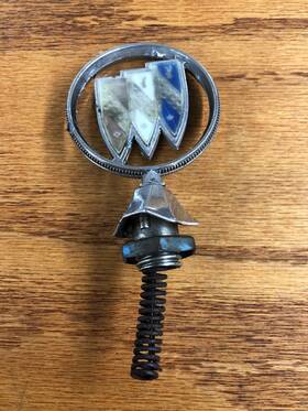 2024-0017 Buick 051625n/2024-0017 1975 Lesabre Hood Ornament Donk 75