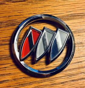 10130299 Buick One 1 Nos Century Skyhawk Skylark Roof Panel Emblem 1982 - 1991