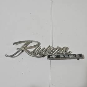 2018-0025 Buick 102418n/2018-0025 Vintage 1972 Riviera Trunk Emblem Insignia Logo Car Auto