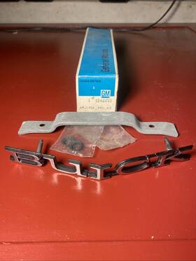 1242432 Buick 1973 Century Gs Front End Panel Nameplate Ornament Emblem Nos