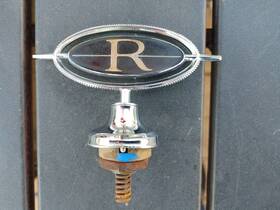 1261311 Buick 1979-1985 Riviera Hood Ornament Chrome Oem Very Good Condition