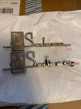 1350955 Buick 2 1962 Lesabre Emblem Nameplates Marker Badge Fender Some Studs Damaged 1350955 Buick 2 1962 Lesabre Emblem Nameplates Marker Badge Fender Some Studs Damaged