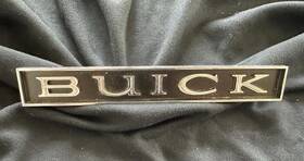 1384167 Buick 14927-2 1968 Le Sabre Wildcat Electra Chrome Grille Emblem