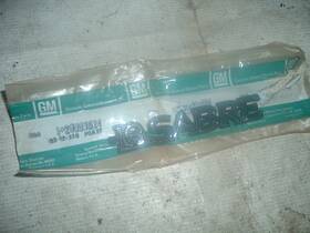 20001524 Buick 1984-90 Lesabre Emblem Name Plate Rear 1/4 New Nos Gm