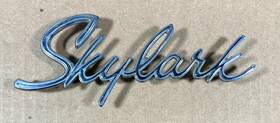 4420109 Buick 1964 1965 1966 Skylark Emblem Script Gran Sport Trunk Panel 5.5 Inch