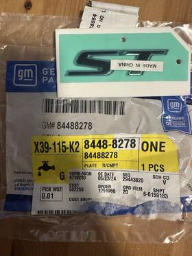 84488278 Buick New Gm 2020-2024 Enclave 21-24 Envision Rear Liftgate St Emblem
