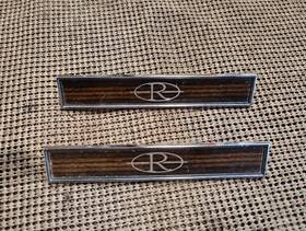 8711761 Buick 1969 Riviera And Gs Oem Base Interior Door Panel Emblems