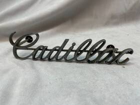 1490224 Cadillac 1968 6 Inch Deville Calais Chrome Grille Script Emblem Gm