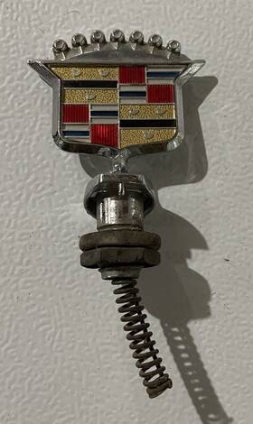 1617611 Cadillac 1978 Vintage Hood Ornament Emblem With Coffin Base Gm #1617611