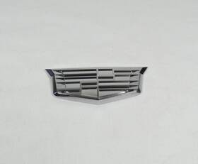 84459651 Cadillac 19-23 Xt4 Emblem Front Fender Silver Badge Logo Symbol Sign Genuine Oem