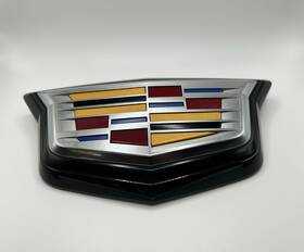 84708196 Cadillac Ct4 2022 2023 2024 Silver Front Grill Emblem Logo W Trim Oem