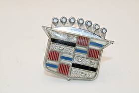 9734058 Cadillac 1976-1980 Dash/grille Emblem #