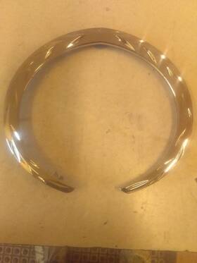 Gm25759440 Cadillac 2006-2011 Dts Deck Lid Emblem Chrome Brand New