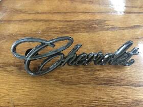 2024-0025 Chevrolet 031125l/2024-0025 1973 Impala Front Header Panel Emblem Donk Chevy 73