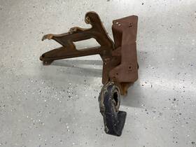 2024-0020 Chevrolet 111825r/2024-0020 1974 Impala Hood Latch Core Support Bracket Donk 74