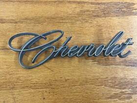 2024-0024 Chevrolet 122624d/2024-0024 1971 - 1976 Impala Rear Trunk Emblem Donk Chevy 1972 1973 1974 1975