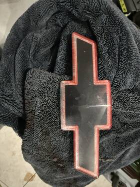 15607532-15530936 Chevrolet 1990-1993 454ss Pickup Silverado Emblem Oem Black And Red