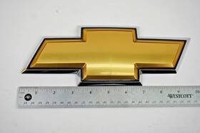 15824188 Chevrolet 07-14 Silverado 1500 2500 Gold Rear Tailgate Bowtie Emblem Badge Used