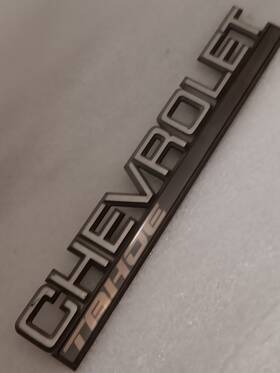 1981081 Chevrolet Tahoe Oem Rear Tailgate Emblem Badge Nameplate Black Silver Gold