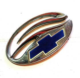 22607073 Chevrolet Chevy Bowtie Classic Malibu Trunk Lid Emblem Badge Logo 224c