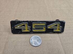 328611 Chevrolet Chevy Oem 1973 1974 Pick Up Suburban 454 Front Grille Emblem Badge Logo