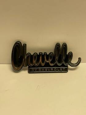 342179 Chevrolet Chevelle Grille Emblem Oem 74 Badge With Backing Plate