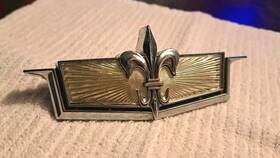 343597 Chevrolet 358808 Original 1975 Chevy Caprice Header Panel Emblem 75 Front Donk Classic Oe