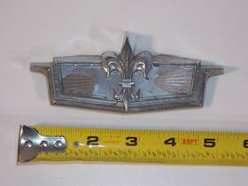 366920 Chevrolet Vtg 1975 76 Chevy Caprice Car Vehicle Emblem Badge