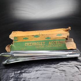 3681650 Chevrolet Vintage 1946 Torpedo Rocket Hood Ornament #3681650 Classic