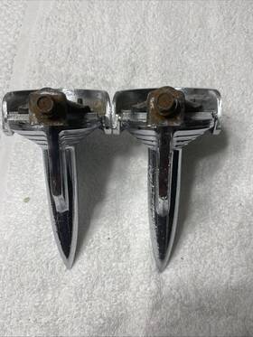Rh3738984 Chevrolet 3738983/rh3738984 1957 Bel Air Hood Rocket Ornament Trim