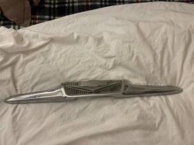 3743544 Chevrolet 1958 Chevy Truck V8 Hood Emblem Original Gm Bow Tie