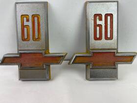 3818131 Chevrolet Pair Of Chevy 60 Fender Emblems Oem Bowtie Part No