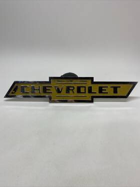 3956973 Chevrolet Vintage 18 Inch Gold Bowtie Nose Emblem / Badge Part