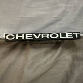 3979918 Chevrolet Complete 1970 Chevy El Camino Chevelle Grille Emblem Badge Nameplate