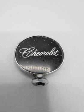 3987001 Chevrolet 1971 Monte Carlo Hood Ornament - Nos