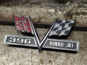 496emb Chevrolet Big Block Chevy 396 Turbo Jet Fender Emblem