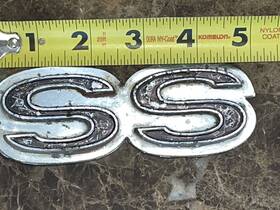6731292 Chevrolet Vintage Oem 1968 1969 Camaro Ss Front Fender Emblem Bin 30