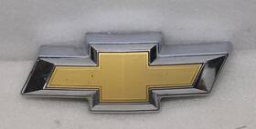 84237875 Chevrolet 2019-2024 Blazer Gold Bowtie Front Grill Emblem Gm
